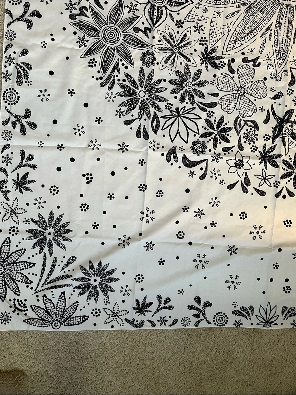 Black and White Floral Mandala Bedspread - Unbranded